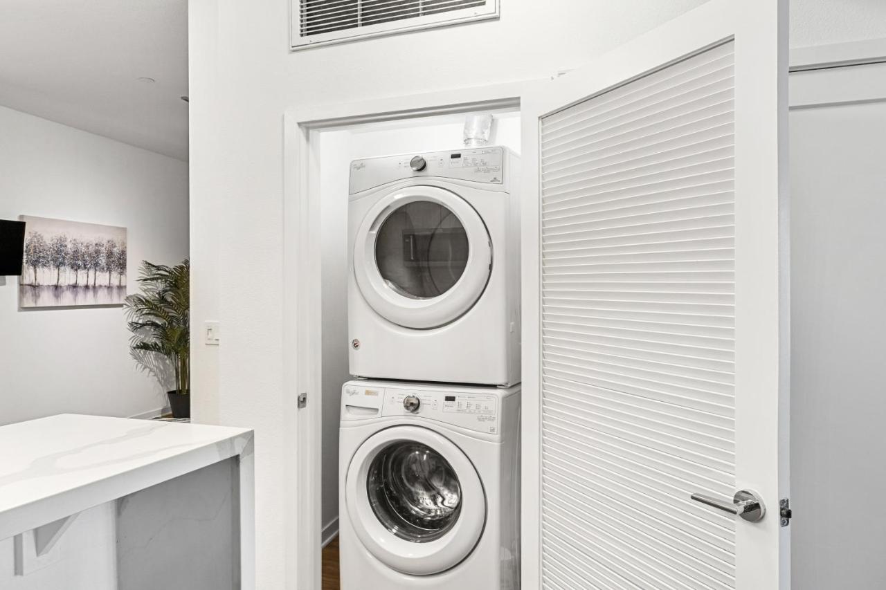 Beverly Grove Chic City Oasis 2 Bedroom Apt With Den 138 Los Angeles Dış mekan fotoğraf