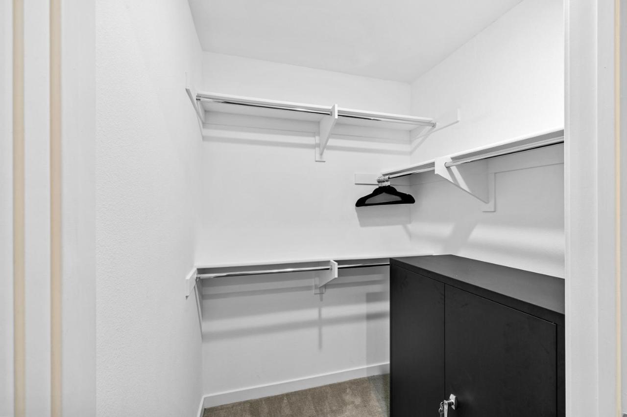 Beverly Grove Chic City Oasis 2 Bedroom Apt With Den 138 Los Angeles Dış mekan fotoğraf