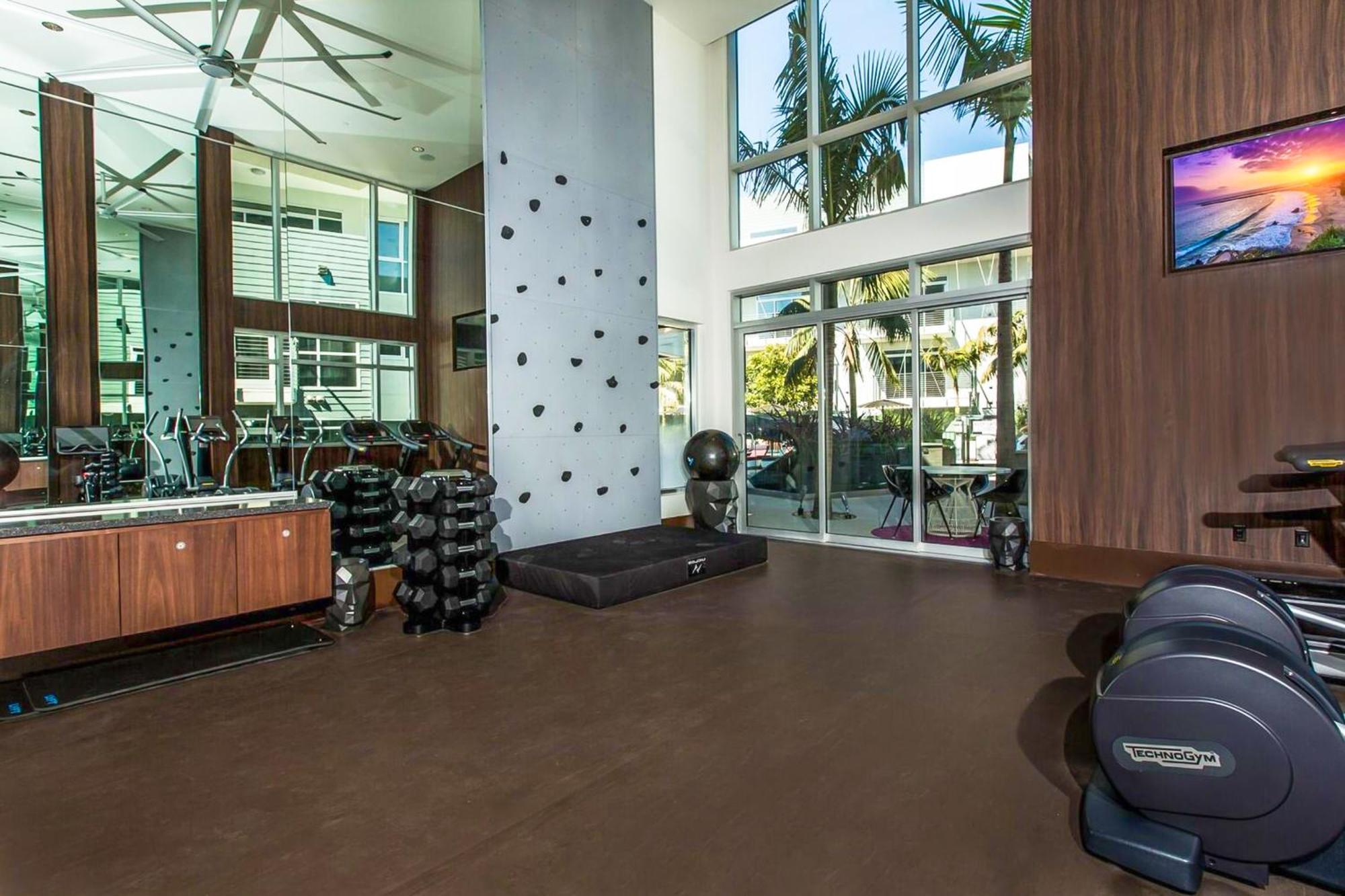 Beverly Grove Chic City Oasis 2 Bedroom Apt With Den 138 Los Angeles Dış mekan fotoğraf